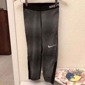 Nike Pro Dri-fit Crop Leggings Black Grey, Small